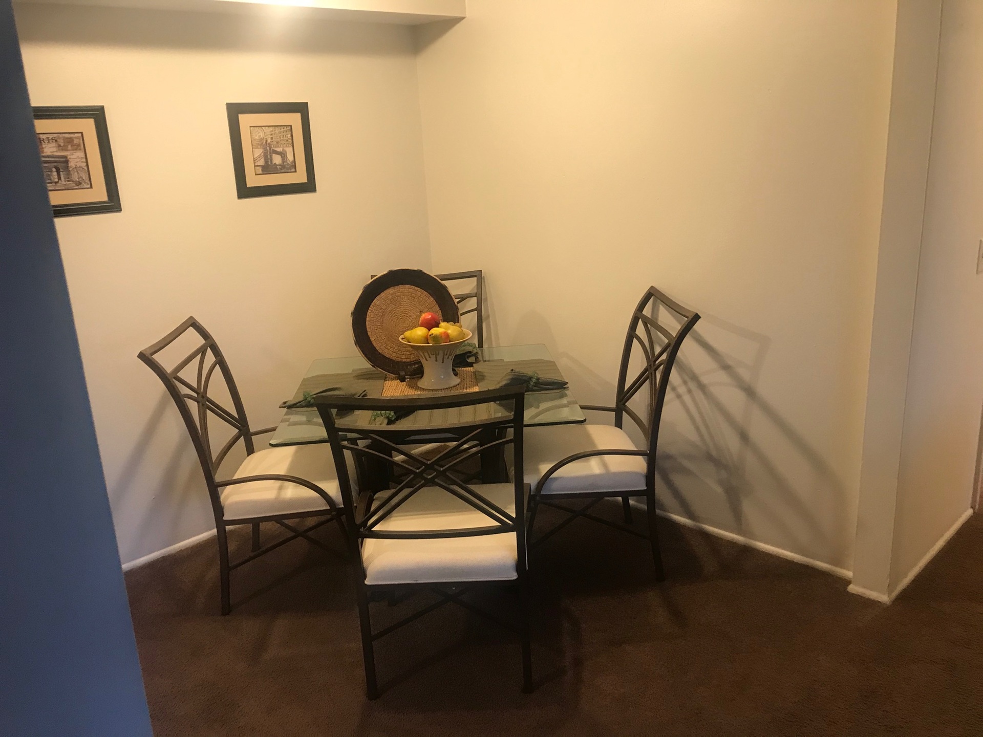 Sugartree Apartments dining in Mount Morris Michigan
