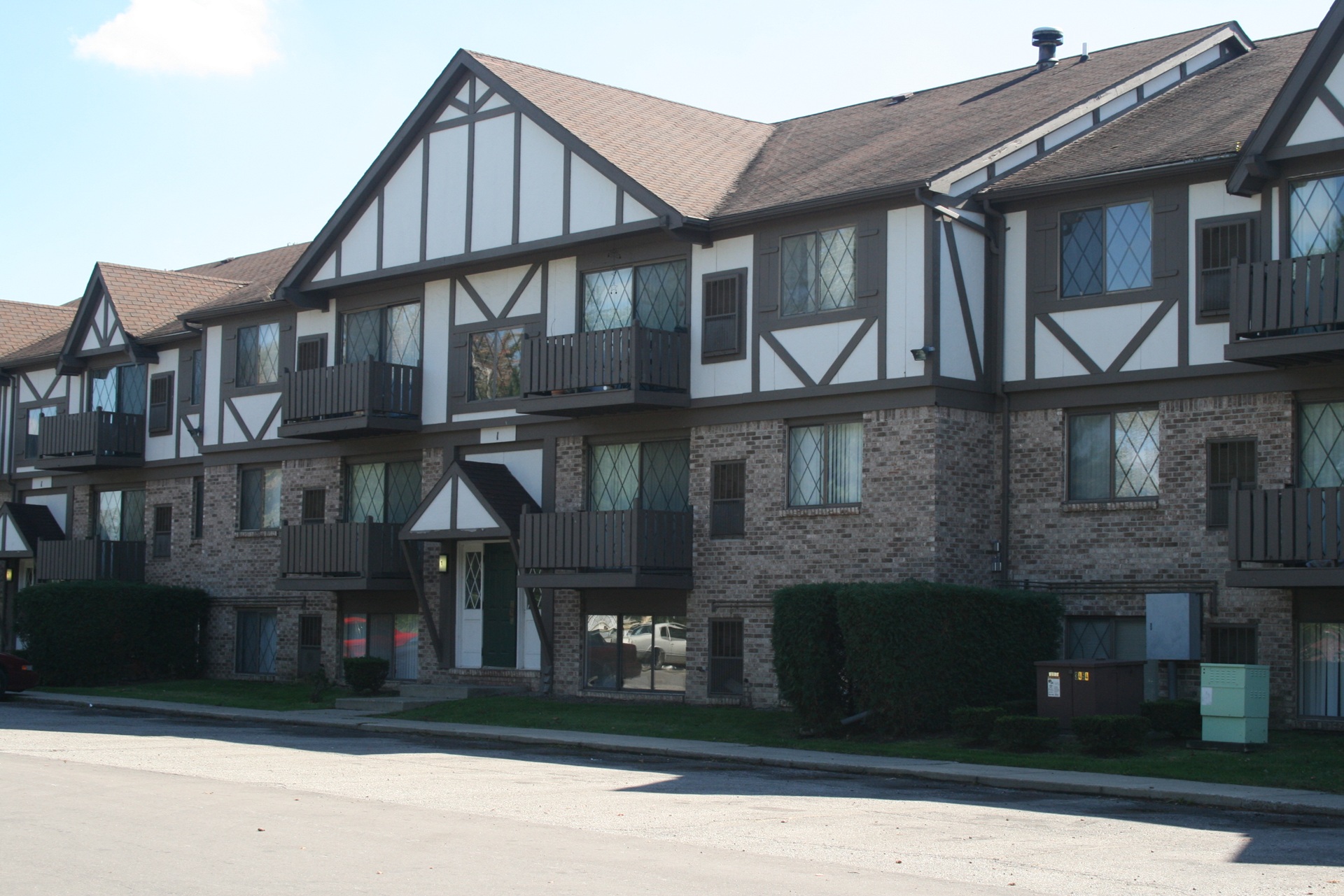 Sugartree Apartments exterior  in Mount Morris Michigan