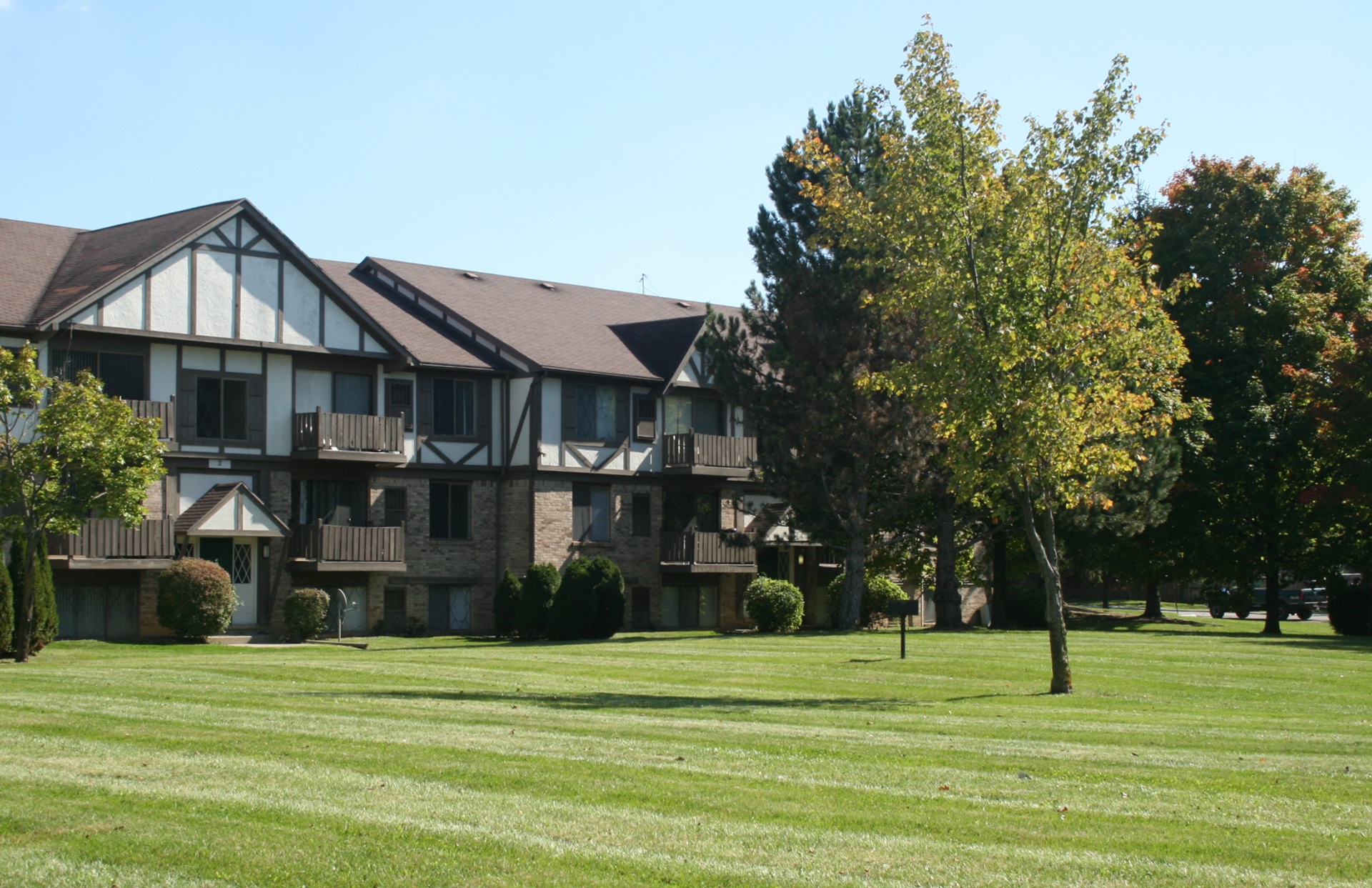 Sugartree Apartments exterior in Mount Morris Michigan