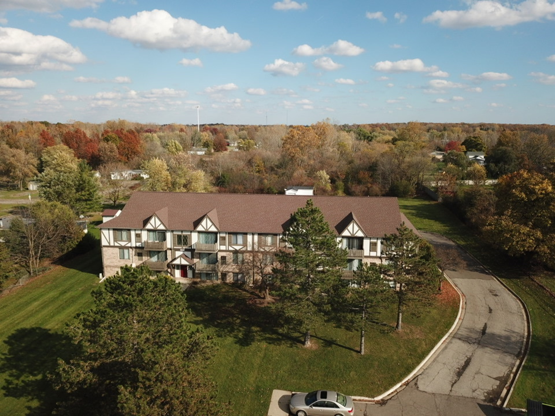 Sugartree Apartments exterior in Mount Morris Michigan
